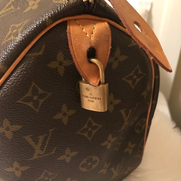 Authentic LV Speedy 35 - Monogram 💥 - Picture 4 of 8
